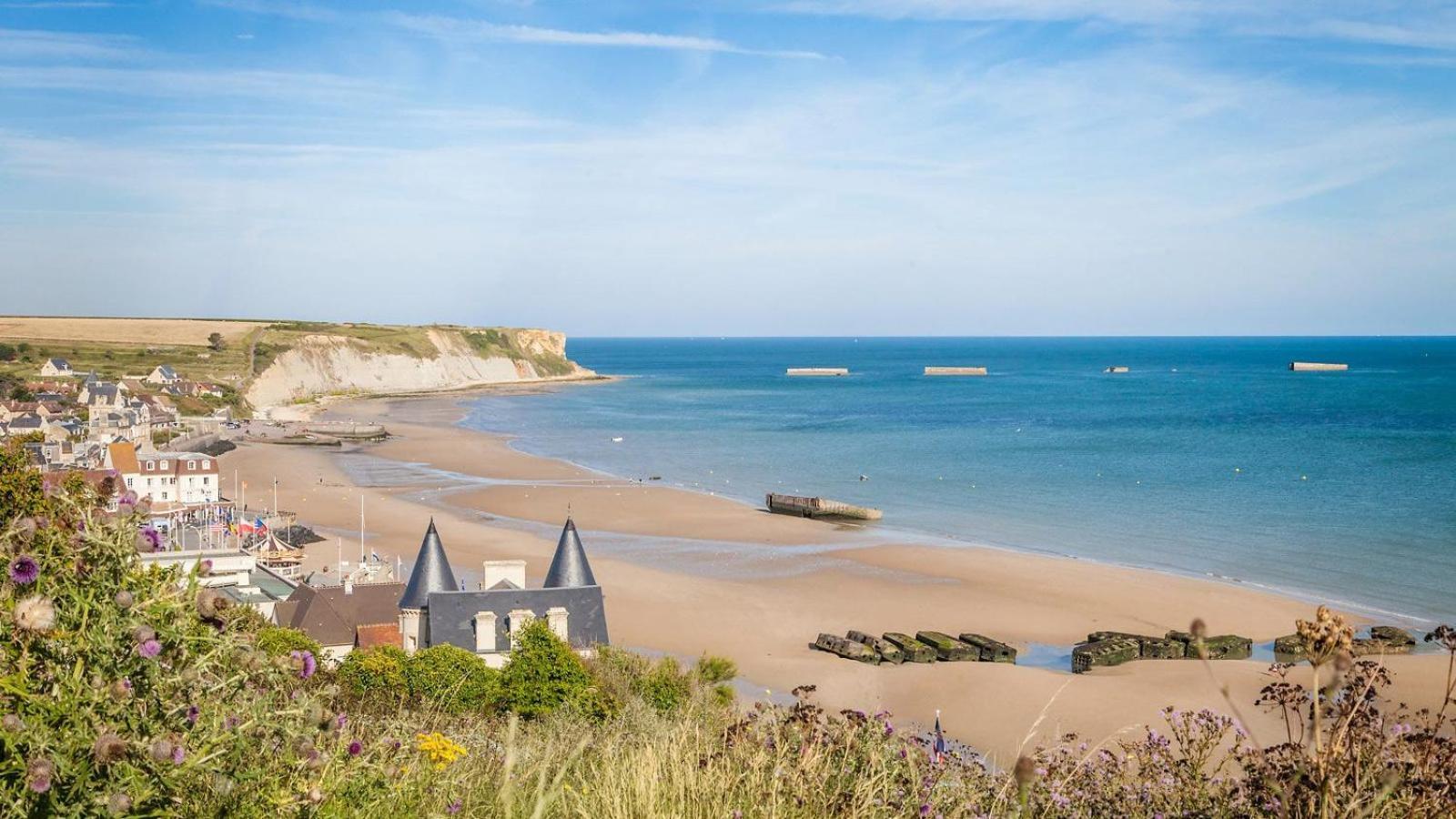 Les Pieds Dans L'Eau - Acces Direct A La Plage Bernières-sur-Mer Exterior foto